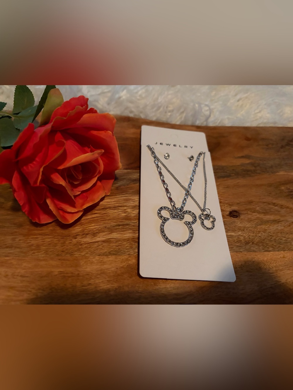 Silver Crystal Minnie Mouse Pendant Necklace Set